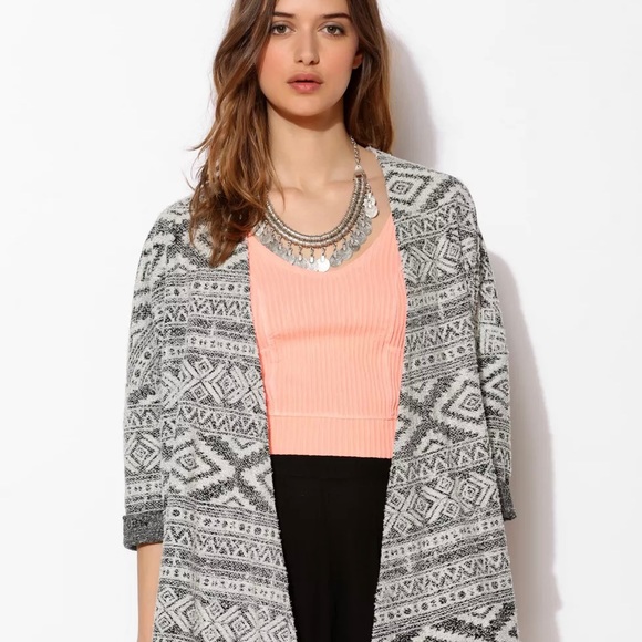NWOT Urban Outfitters Ecote Medium Geo-Print Open-Front Cardigan - Picture 1 of 12